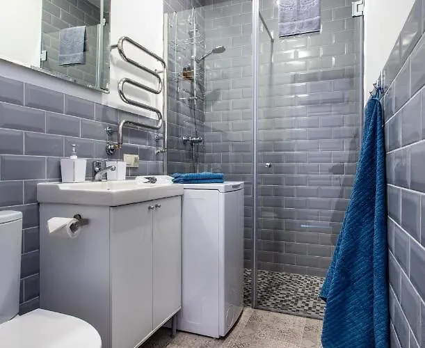 A La Fontaine Apartment